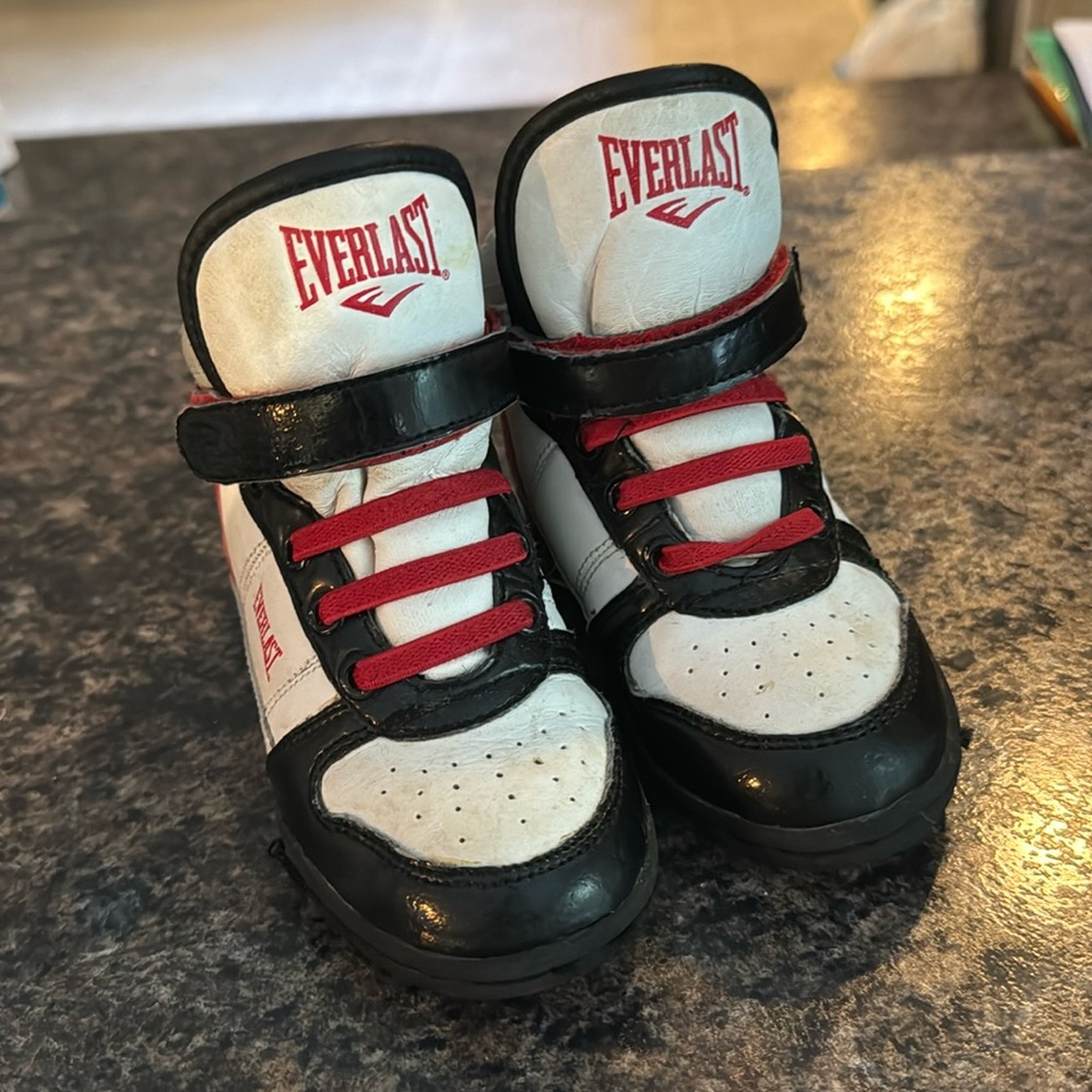 Everlast sneakers white-black red size 8